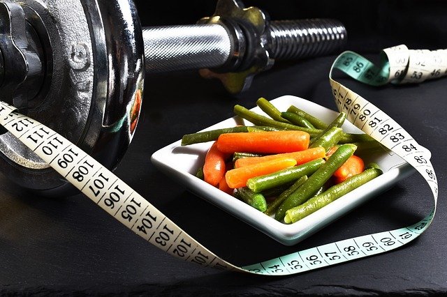 TheNutriFit Clinic | weight loss Food Options Is your weight loss speed low, or you gain the weight back after losing it? You might be making following mistakes....